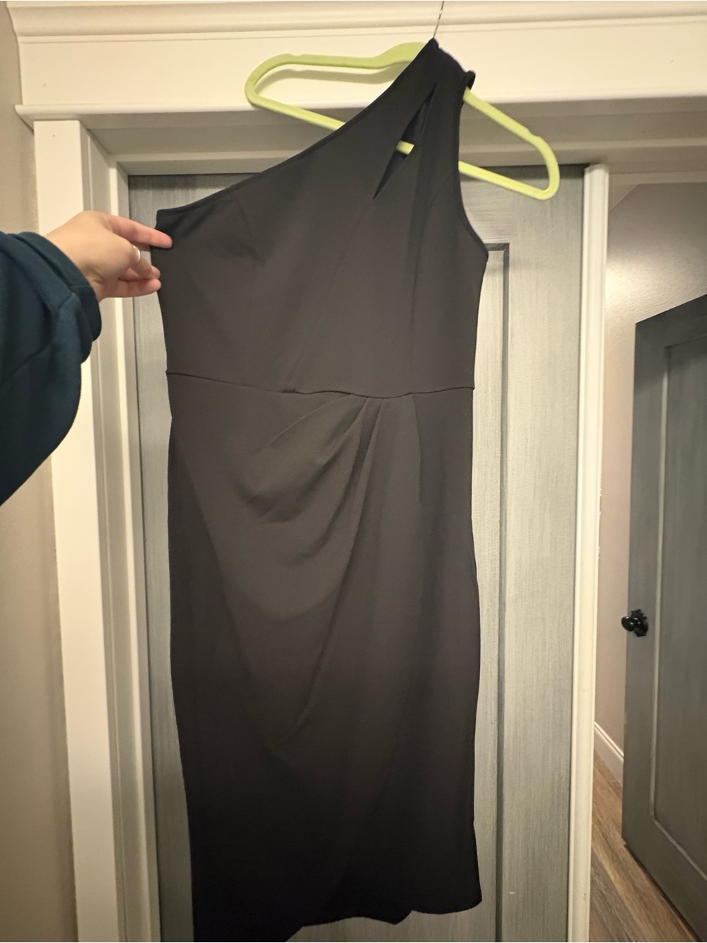 One-Shoulder Black Cocktail Dress